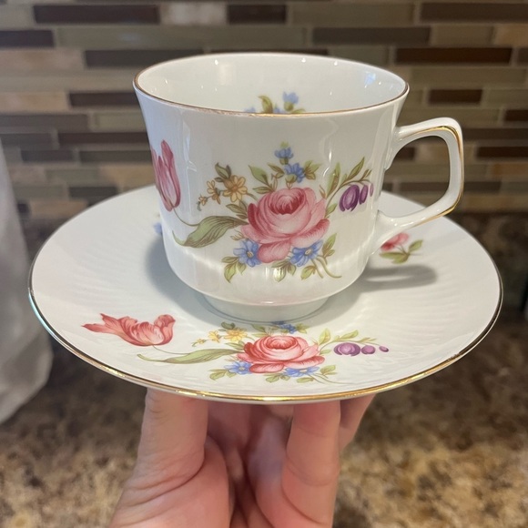 Vintage Bareuther Pink Rose and Floral Teacup and Saucer Made in Bavaria - Picture 5 of 13